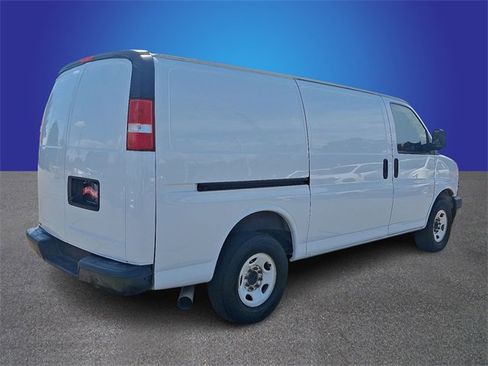 Used 2020 Chevrolet Express 2500 image 4