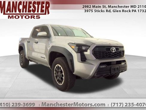 Used 2024 Toyota Tacoma TRD Off-Road w/ TRD Off Road Upgrade Package AWD/4WD image 1