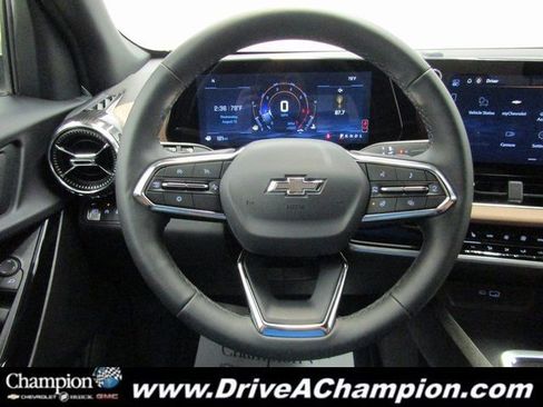 Certified 2026 Chevrolet Equinox ACTIV w/ LPO, Floor Liner Package image 27