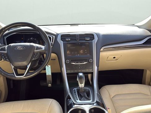 Used 2013 Ford Fusion SE image 21