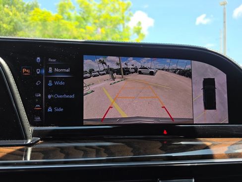 Used 2021 Cadillac Escalade Sport Platinum RWD image 39