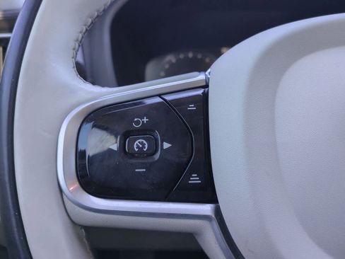 Used 2018 Volvo XC60 T8 Inscription w/ Advanced Package image 24