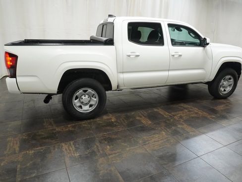 Certified 2022 Toyota Tacoma 4x4 Double Cab image 4