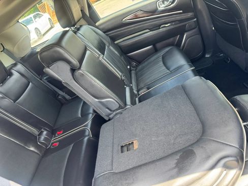 Used 2016 INFINITI QX60 Luxe w/ Deluxe Technology Package AWD/4WD image 3