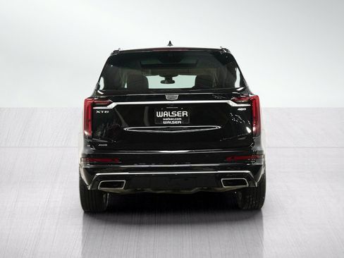 Used 2022 Cadillac XT6 Premium Luxury AWD/4WD image 5
