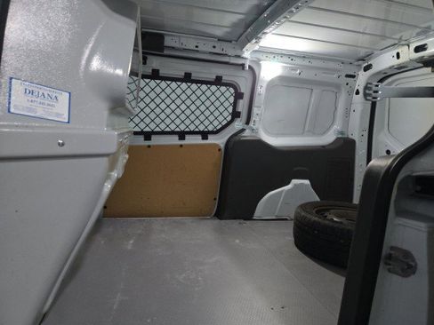 Used 2022 Ford Transit Connect XL image 11