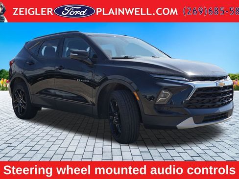 Used 2023 Chevrolet Blazer LT AWD/4WD image 7