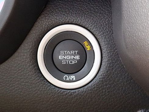 Used 2023 RAM 1500 Big Horn AWD/4WD image 22