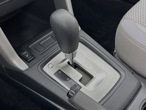 Used 2015 Subaru Forester 2.5i Premium image 16