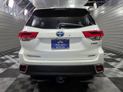 Used 2019 Toyota Highlander Limited Platinum image 6