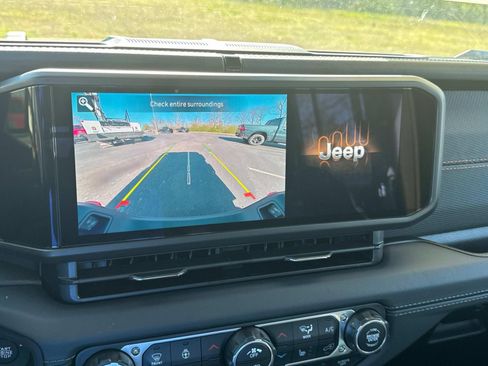 New 2026 Jeep Gladiator Mojave AWD/4WD image 30