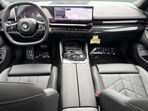 Used 2026 BMW 530i RWD image 30
