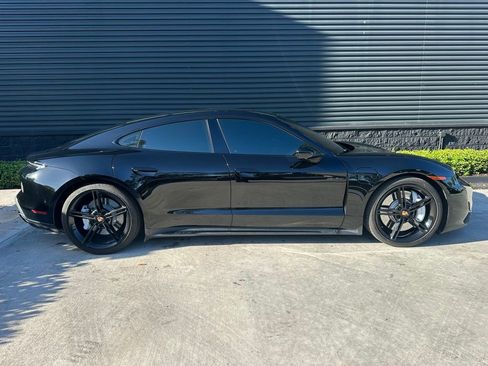 Certified 2023 Porsche Taycan GTS image 10