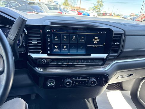 Used 2023 Chevrolet Silverado 1500 LT image 21