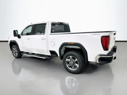 New 2026 GMC Sierra 2500 SLE AWD/4WD image 5