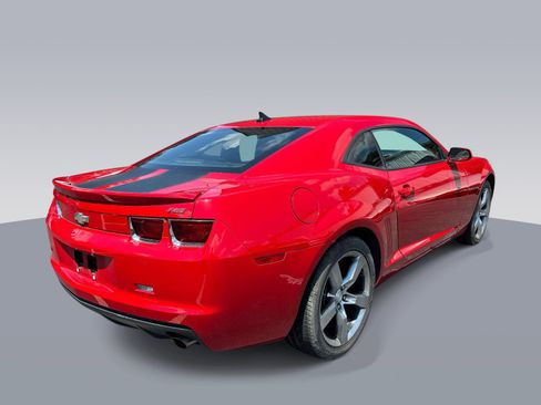 Used 2010 Chevrolet Camaro LT w/ RS Package RWD image 3
