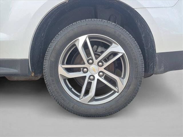 Used 2017 Chevrolet Equinox Premier w/ Enhanced Convenience Package AWD/4WD image 15