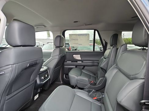 New 2027 Ford Expedition Max Active RWD image 19
