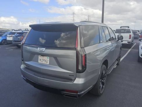 Used 2024 Cadillac Escalade Sport Platinum w/ LPO, ONYX Package AWD/4WD image 9
