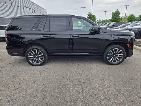 Used 2021 Cadillac Escalade Sport w/ Driver Assist Tech Package AWD/4WD image 4