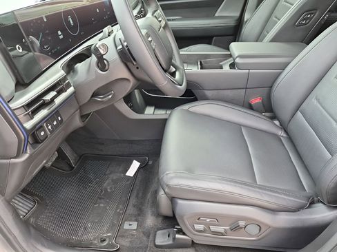 Used 2025 Hyundai Santa Fe Calligraphy image 32