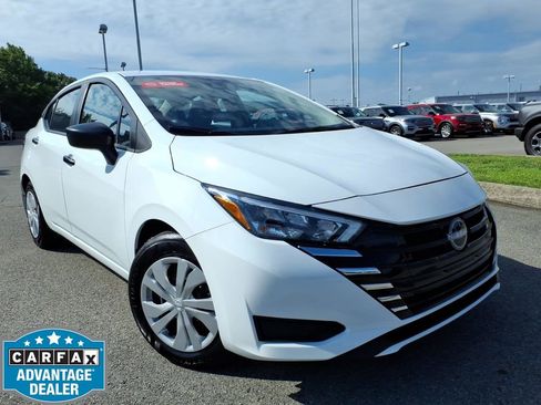 Used 2025 Nissan Versa S w/ Trunk Package FWD image 1
