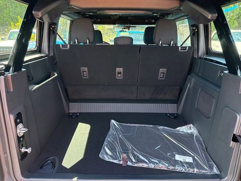 New 2025 Ford Bronco 4-Door w/ Sasquatch Package AWD/4WD image 11
