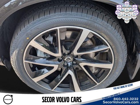 Certified 2023 Volvo XC90 T8 Ultimate w/ Protection Package Premier AWD/4WD image 30