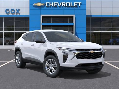 New 2026 Chevrolet Trax LS FWD image 7