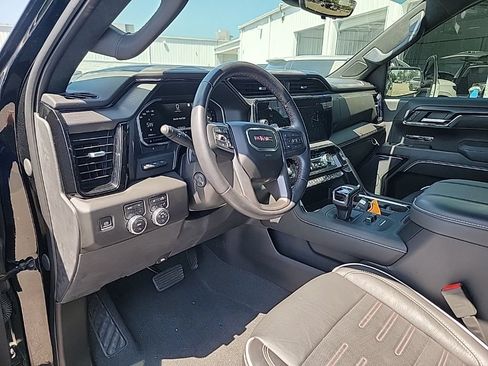 Used 2023 GMC Sierra 1500 AT4X w/ AT4X AEV Edition AWD/4WD image 9