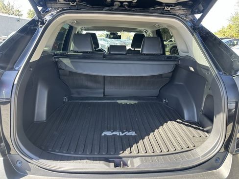 Used 2024 Toyota RAV4 XLE Premium image 5