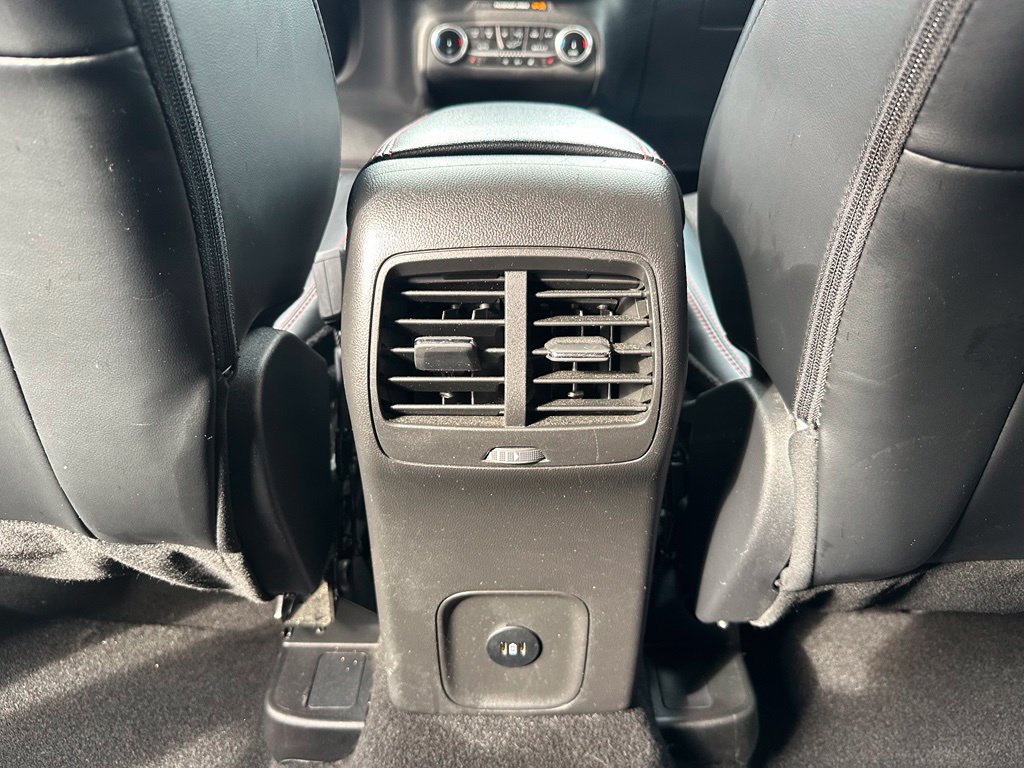 Used 2025 Ford Escape ST-Line Select AWD/4WD image 11