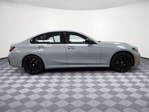 Used 2026 BMW 330i xDrive Sedan w/ M Sport Package AWD/4WD image 8