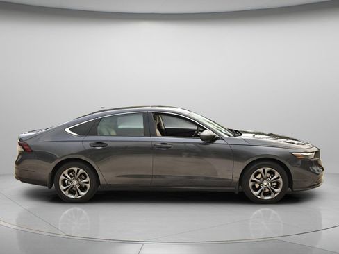 Certified 2024 Honda Accord EX image 3