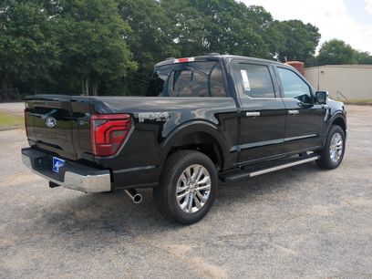 New 2026 Ford F150 Lariat w/ Equipment Group 501A Mid