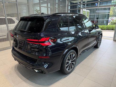 New 2026 BMW X5 xDrive40i w/ M Sport Package AWD/4WD image 6