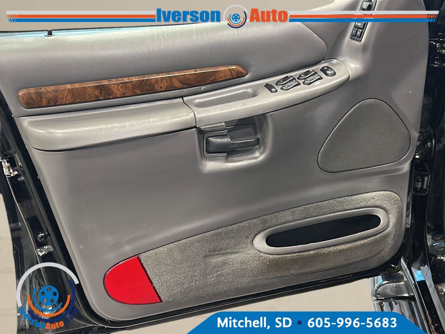 Used 2000 Ford Explorer Limited AWD/4WD image 13
