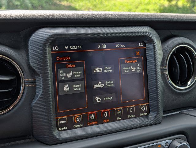 Used 2022 Jeep Gladiator Overland AWD/4WD image 21