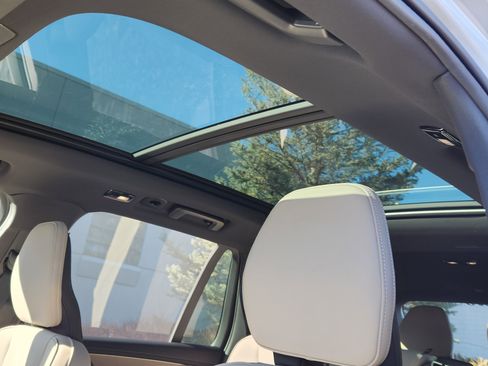 New 2026 Volvo XC90 T8 Plus w/ Protection Package Premier image 15