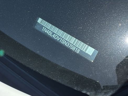 Used 2025 Nissan Altima 2.5 SV FWD image 30