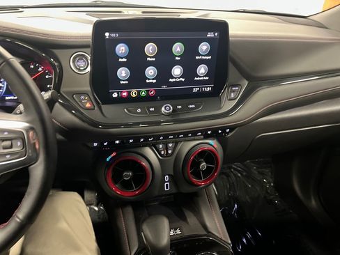 Certified 2024 Chevrolet Blazer RS w/ Driver Confidence II Package image 25