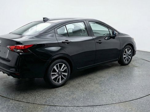 Used 2025 Nissan Versa SV image 9