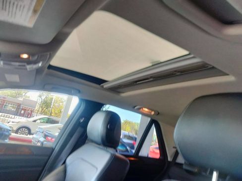 Used 2013 Mercedes-Benz ML 550 4MATIC image 10