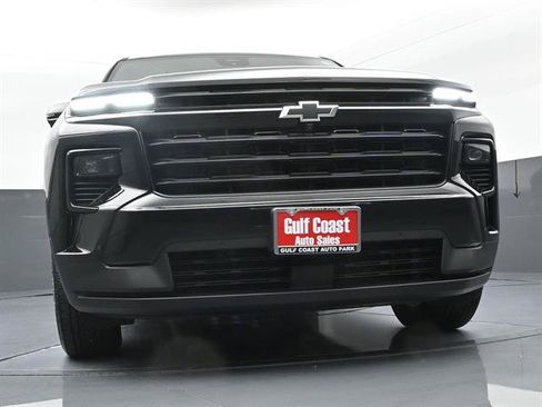 Used 2024 Chevrolet Traverse LT w/ Enhanced Driving Package FWD image 32
