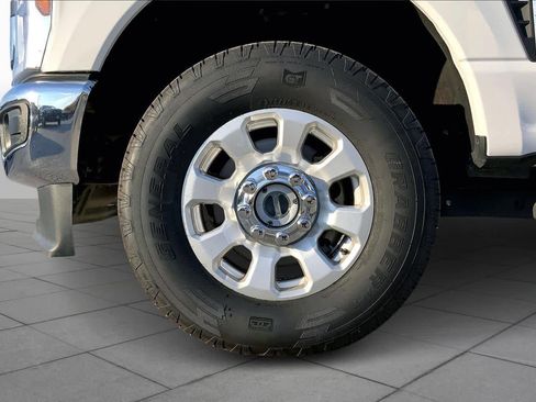 Used 2024 Ford F250 XLT w/ FX4 Off-Road Package image 20