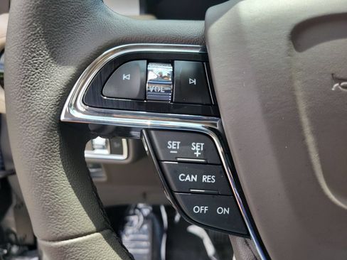 Certified 2023 Lincoln Nautilus FWD w/ Premium Package image 22