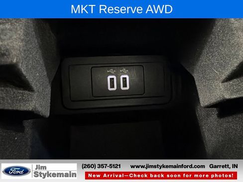 Used 2018 Lincoln MKT AWD w/ Technology Package image 29