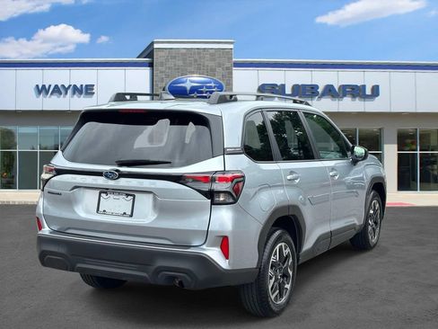Certified 2025 Subaru Forester Premium AWD/4WD image 4