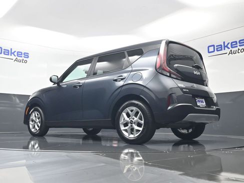 Certified 2025 Kia Soul LX w/ LX Technology Package image 40