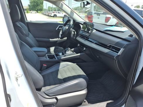 Used 2024 Mitsubishi Outlander SE FWD image 21